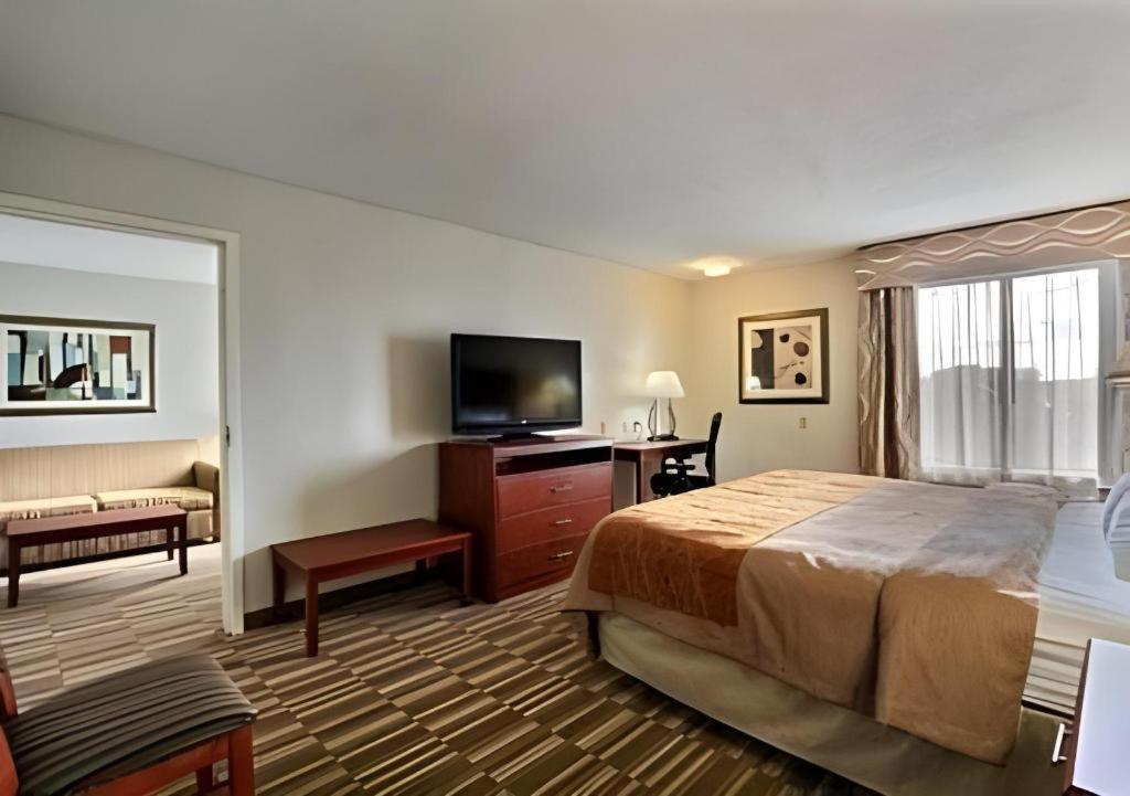 Comfort Inn & Suites University South Ann Arbor Luaran gambar